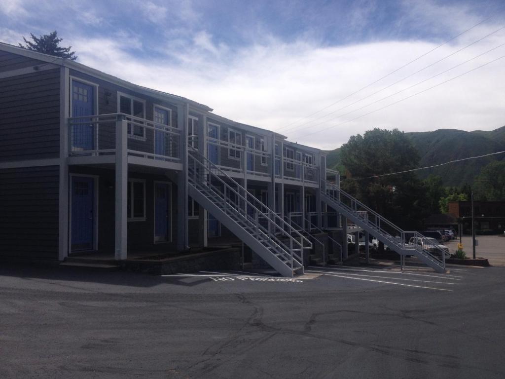 Basalt Mountain Inn Exterior photo